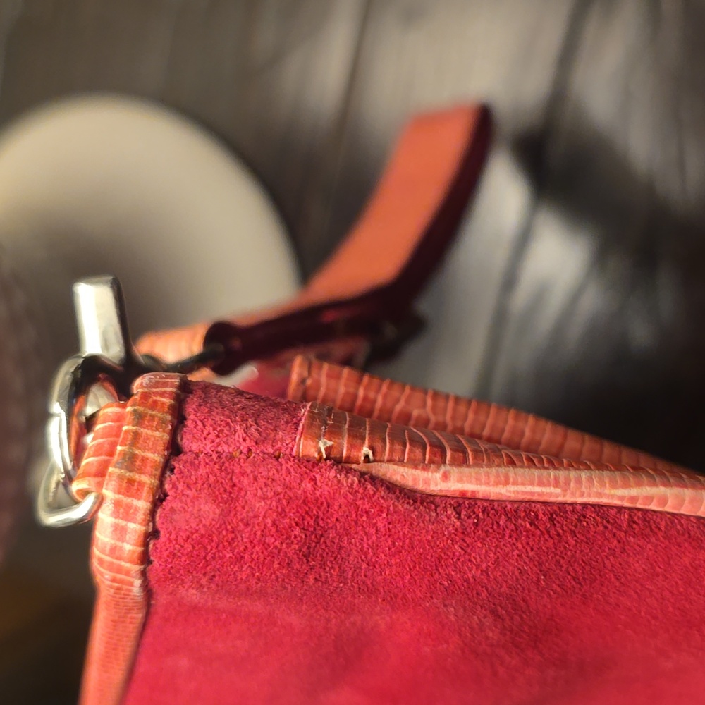 Isabella Fiore Suede Pink Bow Clutch/Wristlet - Picture 17 of 17